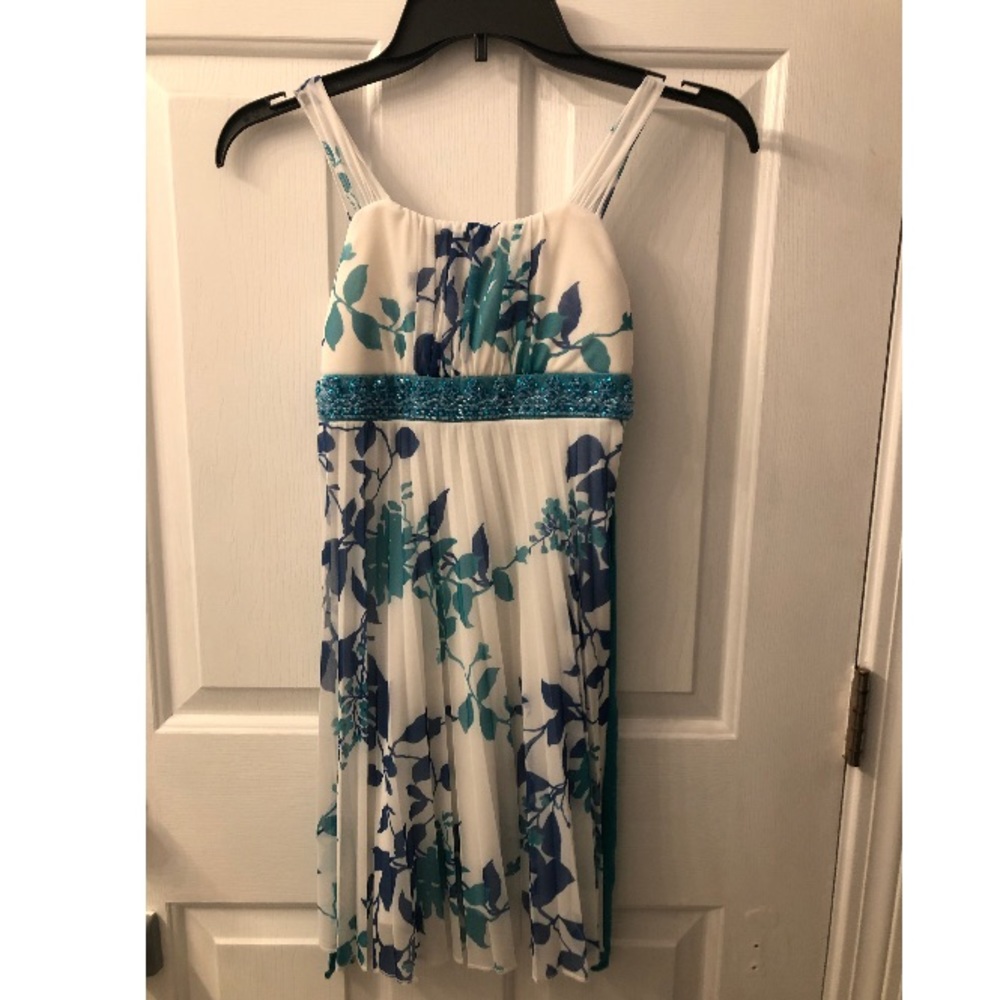 Girl’s floral Speechless dress